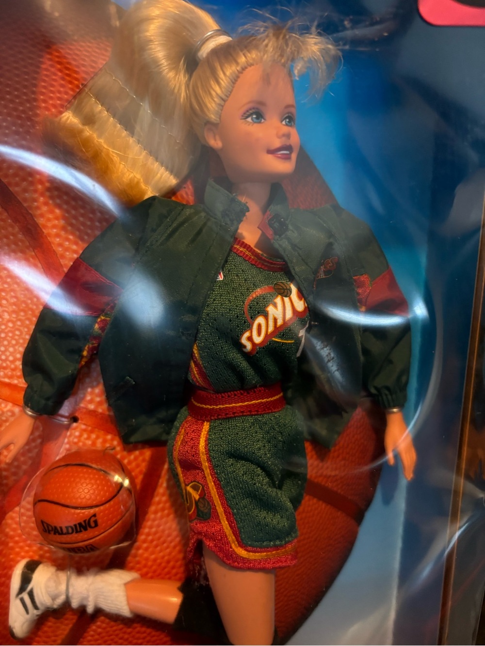Barbie Doll Seattle Sonics Basketball 1998 Mattel # 20718 Box Dented See Photos - Picture 2 of 9